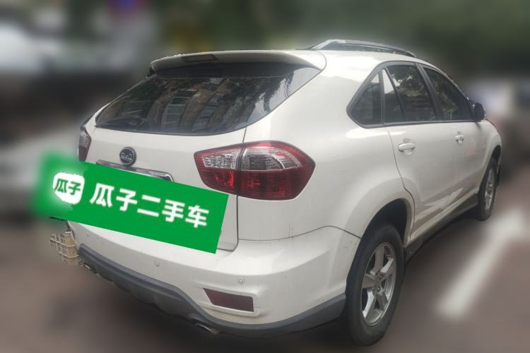 Used BYD S6 2014 2.4L Automatic Prestige 5-Seater Rear Right 45 Deg