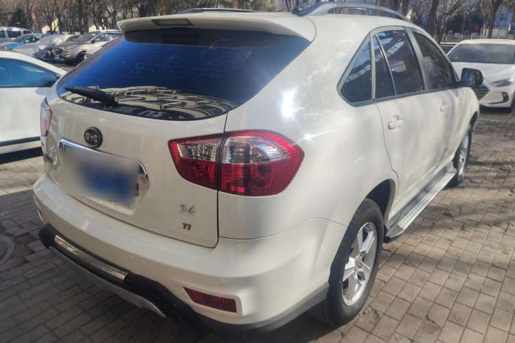 Used BYD S6 2014 1.5TI Manual Luxury 5-Seater Rear Right 45 Deg