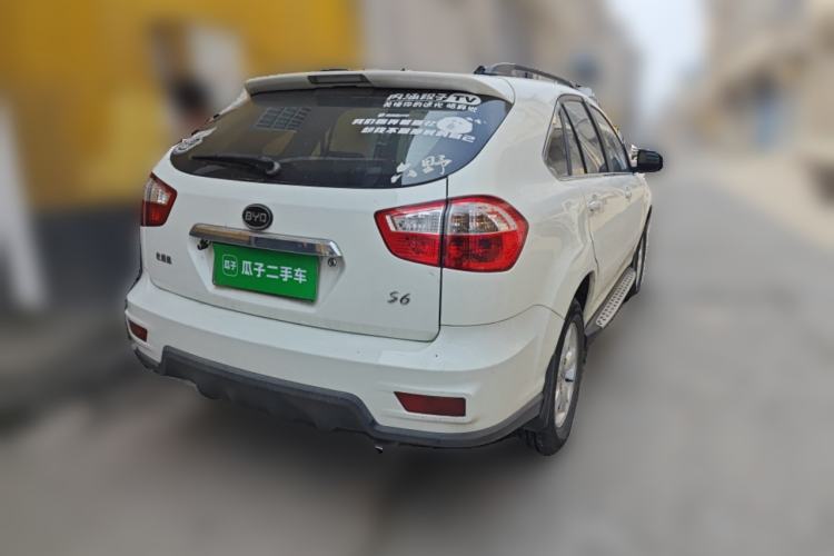 Used BYD S6 2014 2.0L Manual Luxury 5-Seater Rear Right 45 Deg