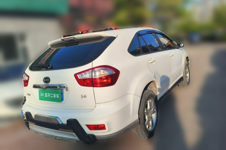 Used BYD S6 2014 2.0L Manual Luxury 5-Seater Rear Right 45 Deg