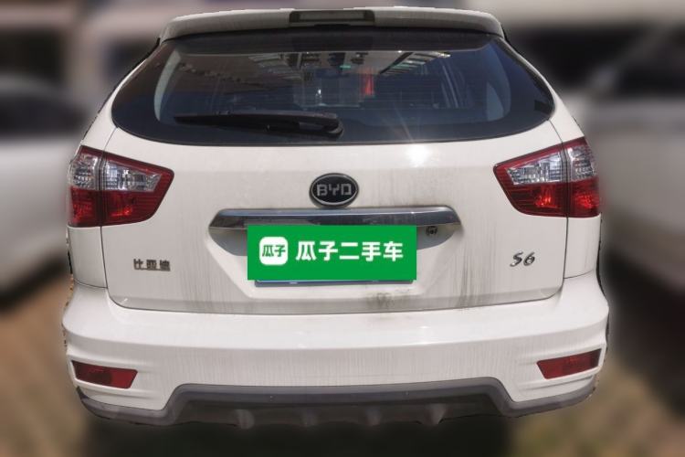 Used BYD S6 2014 2.0L Manual Luxury 5-Seater Rear