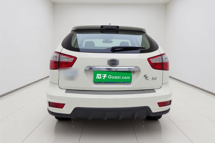 Used BYD S6 2014 2.0L Manual Luxury 5-Seater Rear