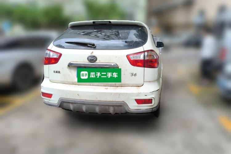 Used BYD S6 2014 2.0L Manual Luxury 5-Seater Rear