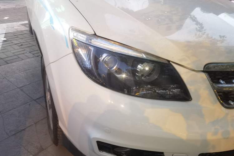 Used BYD S6 2014 2.4L Automatic Prestige 5-Seater Right Front Headlight