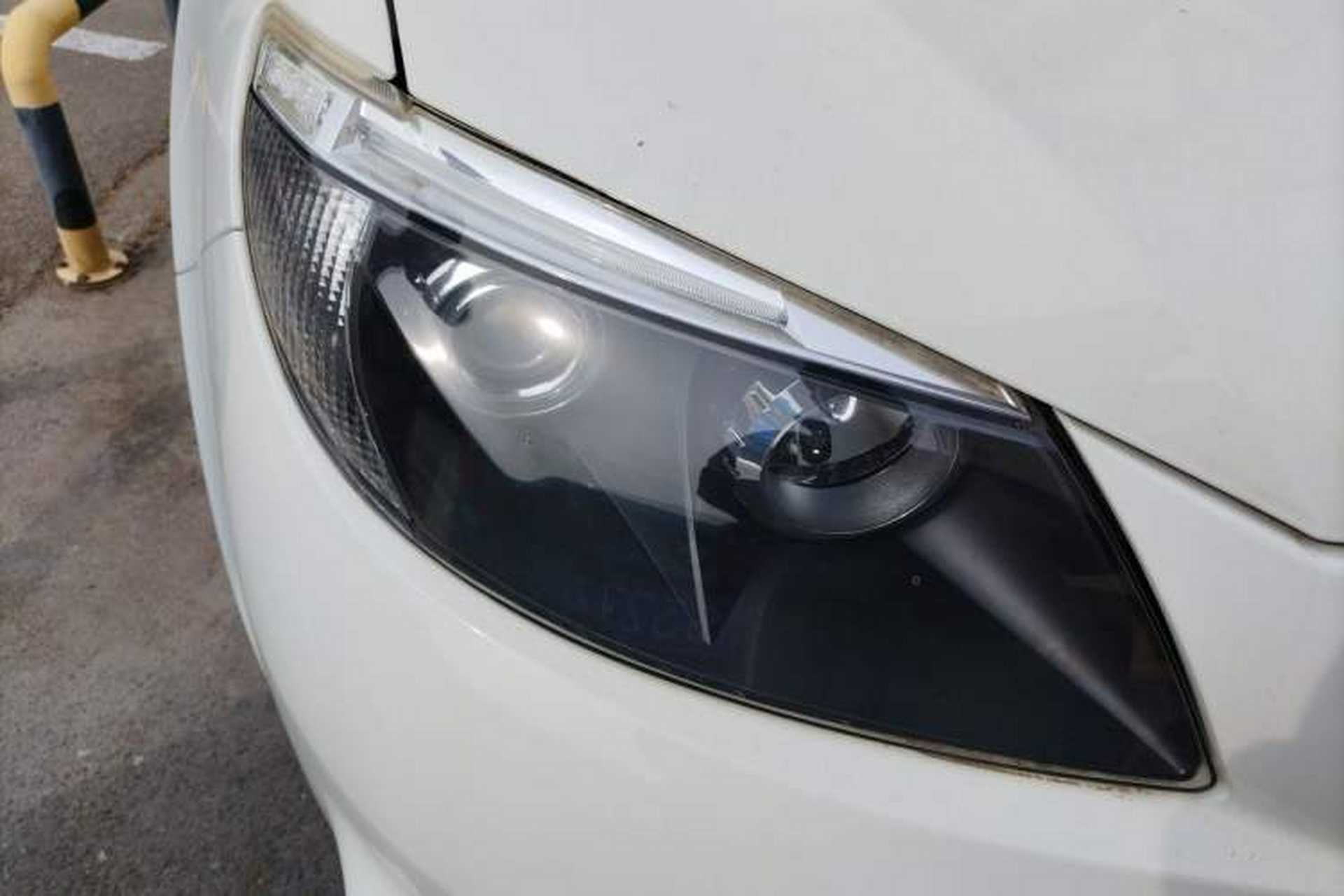 Used BYD S6 2014 2.0L Manual Luxury 5-Seater Right Front Headlight