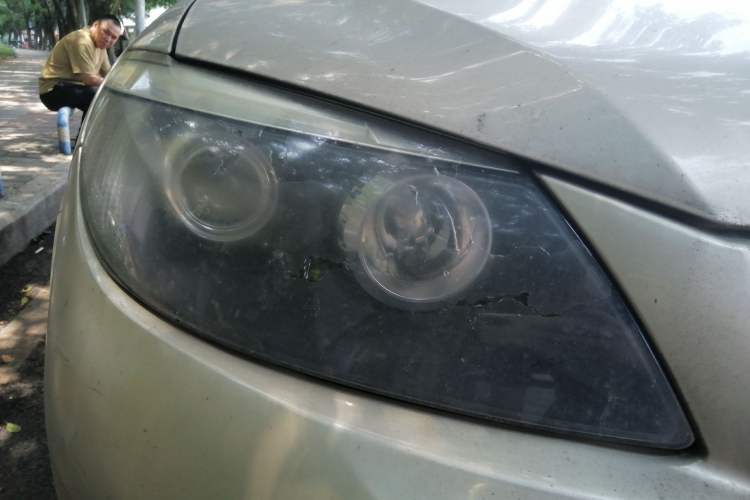 Used BYD S6 2014 2.0L Manual Luxury 5-Seater Right Front Headlight