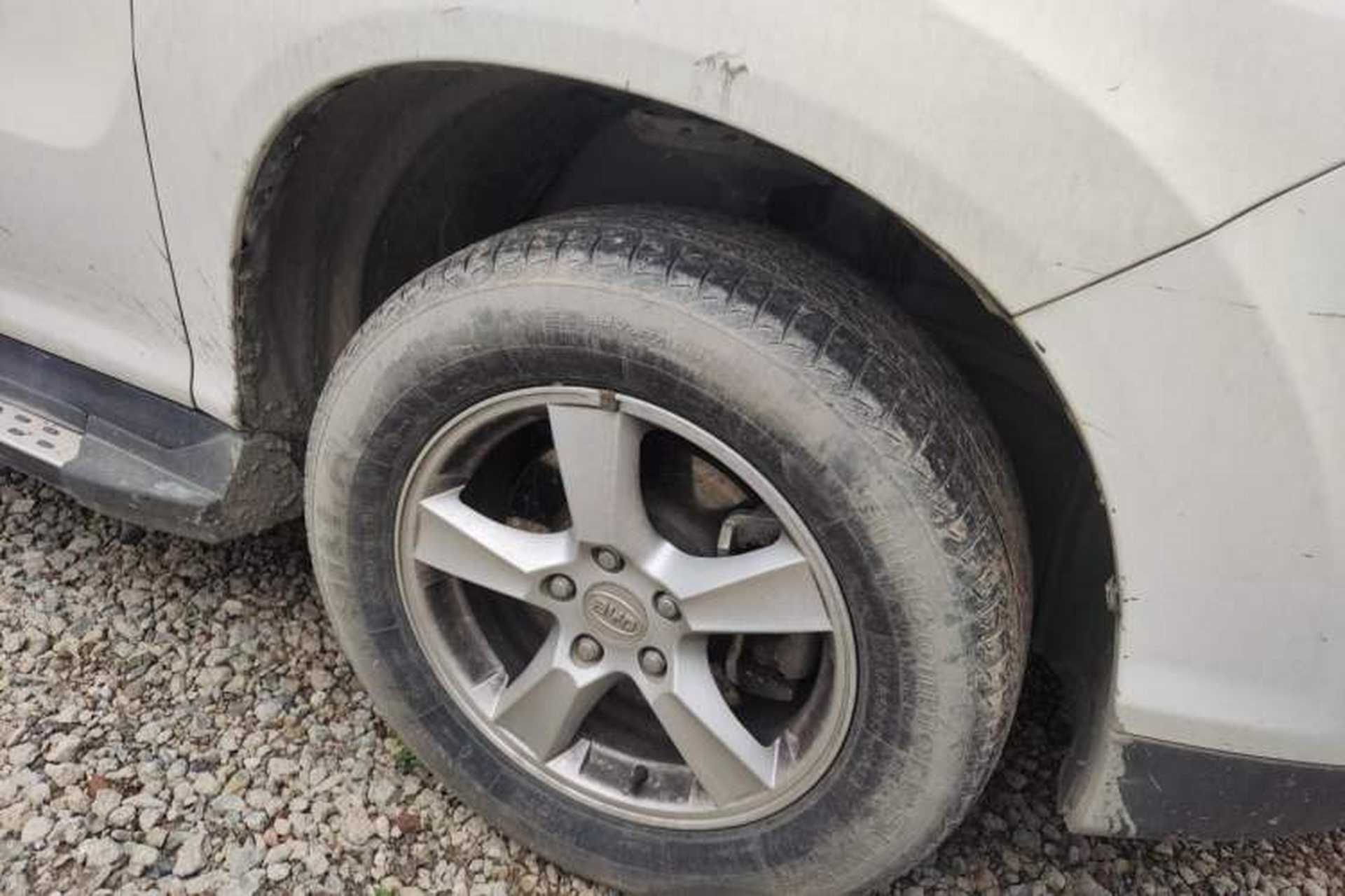 Used BYD S6 2014 1.5TI Manual Luxury 5-Seater Right Front Wheel Hub