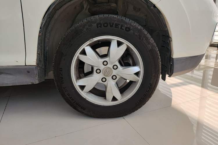 Used BYD S6 2014 2.0L Manual Luxury 5-Seater Right Front Wheel Hub