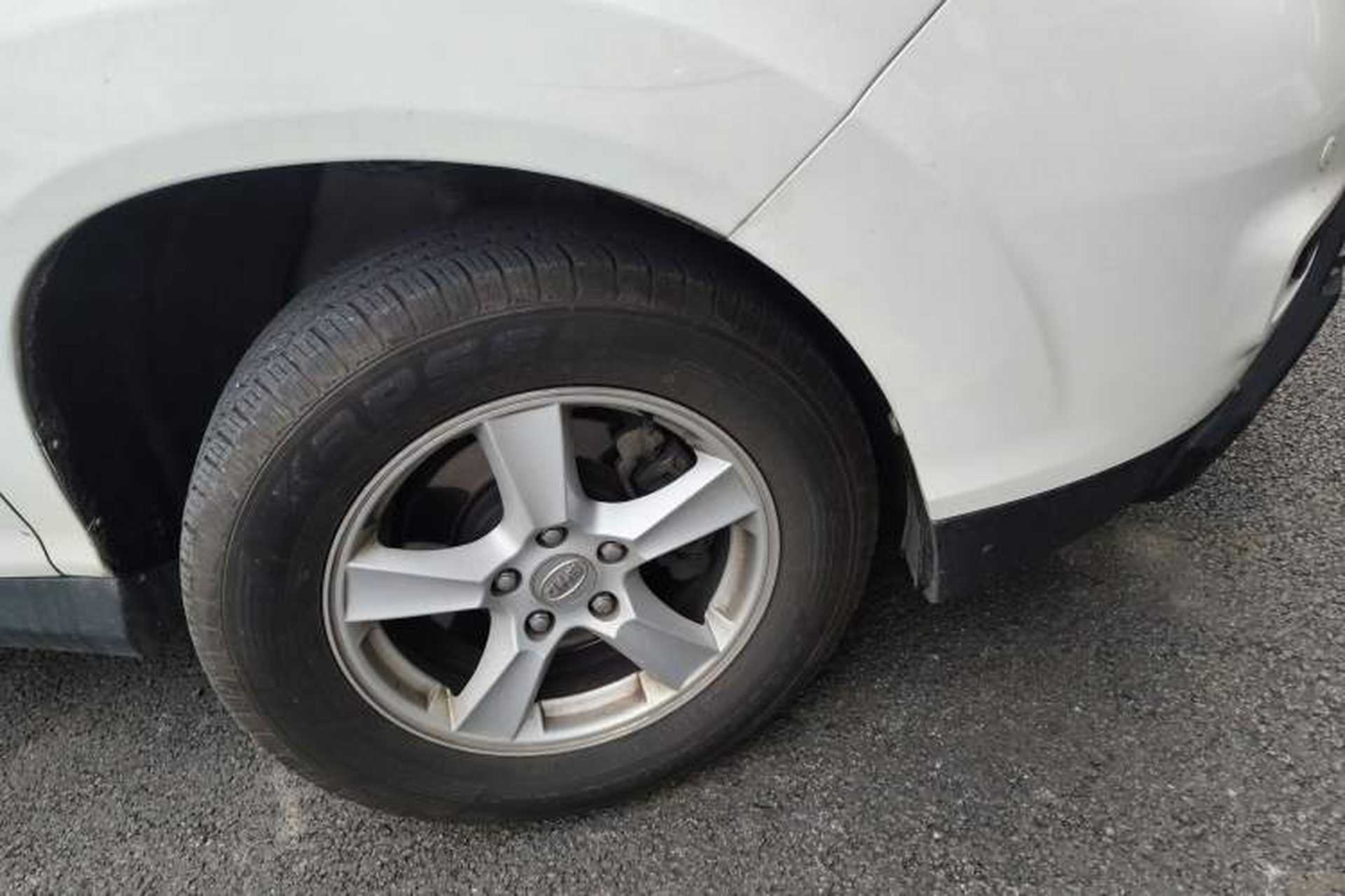 Used BYD S6 2014 2.4L Automatic Prestige 5-Seater Right Front Wheel Hub