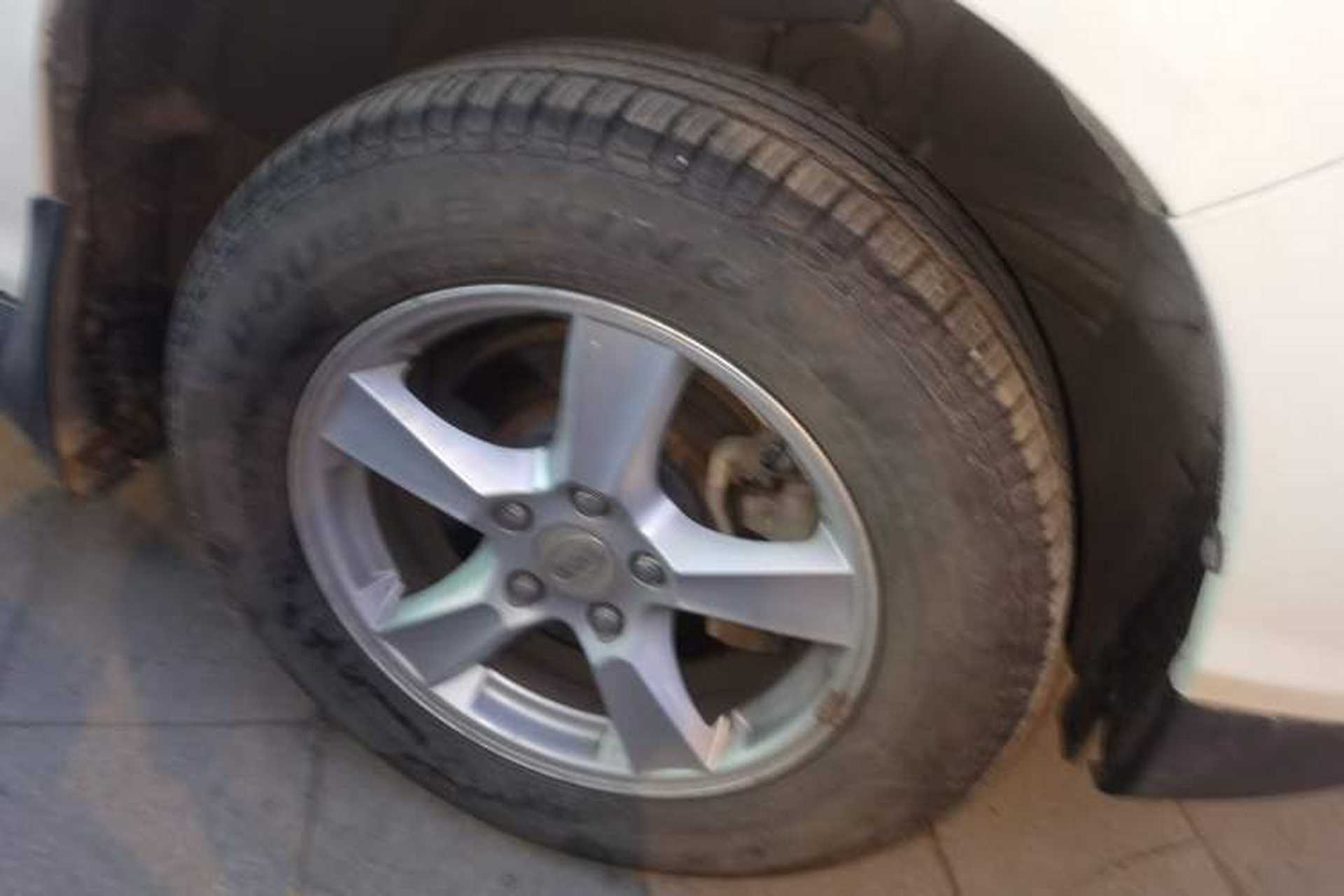 Used BYD S6 2014 2.4L Automatic Prestige 5-Seater Right Front Wheel Hub