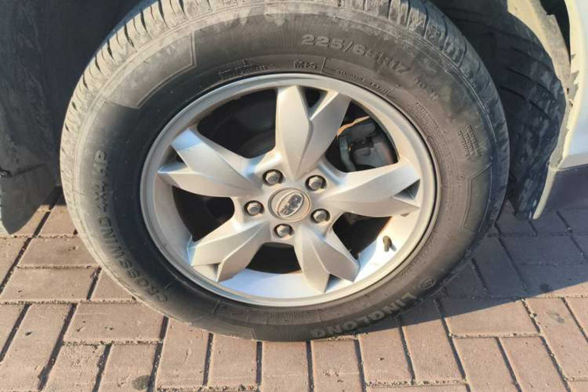 Used BYD S6 2014 2.0L Manual Luxury 5-Seater Right Front Wheel Hub