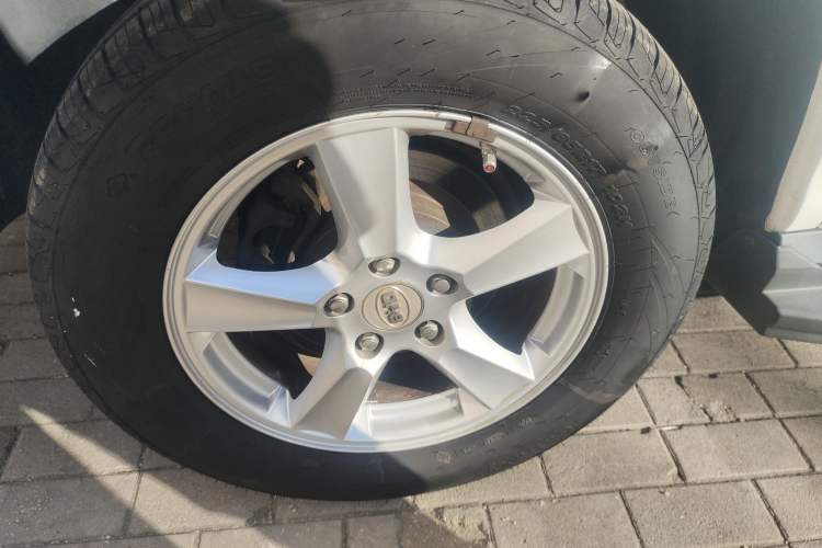 Used BYD S6 2014 1.5TI Manual Luxury 5-Seater Right Rear Wheel Hub