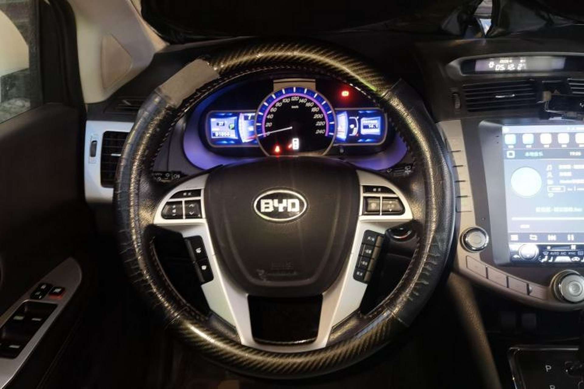 Used BYD S6 2014 2.4L Automatic Prestige 5-Seater Steering Wheel