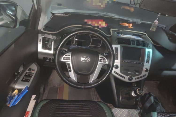 Used BYD S6 2014 1.5TI Manual Luxury 5-Seater Steering Wheel