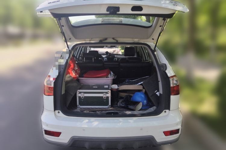 Used BYD S6 2014 1.5TI Manual Luxury 5-Seater Trunk