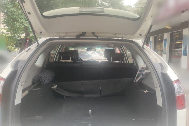 Used BYD S6 2014 2.4L Automatic Prestige 5-Seater Trunk