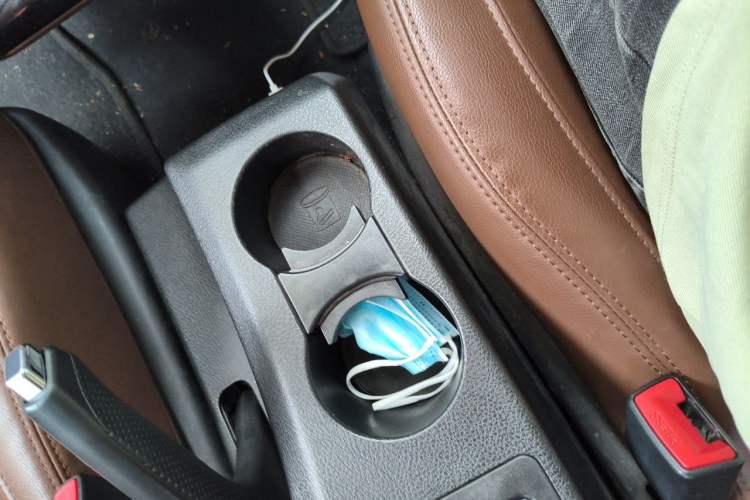 Used BYD S6 2014 2.0L Manual Luxury 5-Seater Vehicle Key