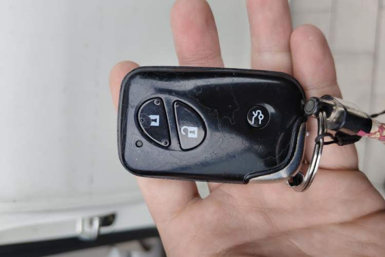 Used BYD S6 2014 2.4L Automatic Prestige 5-Seater Vehicle Key