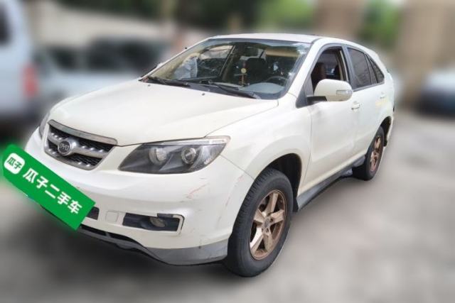 Used BYD S6 2014 2.0L Manual Luxury 5-Seater