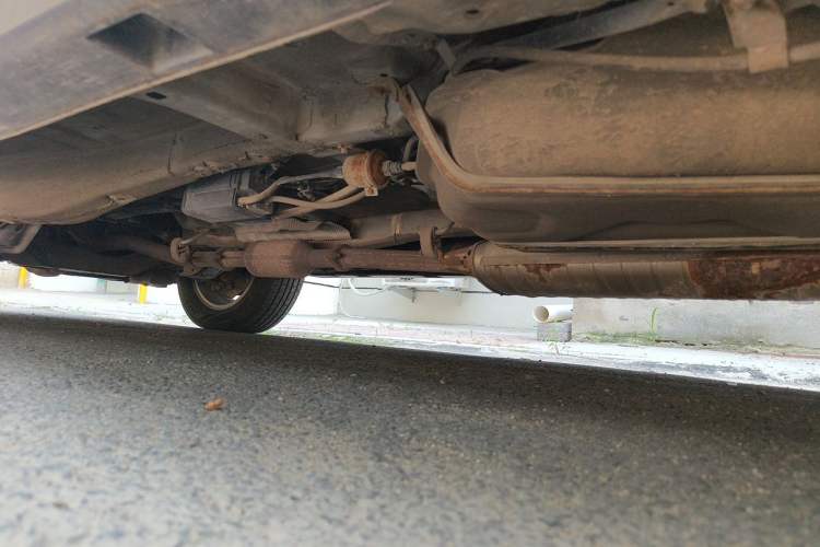 Used BYD S6 2014 2.4L Automatic Prestige 5-Seater Chassis Rear Left