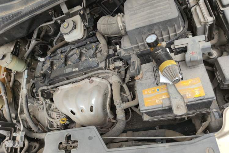 Used BYD S6 2014 2.4L Automatic Prestige 5-Seater Engine Bay Left