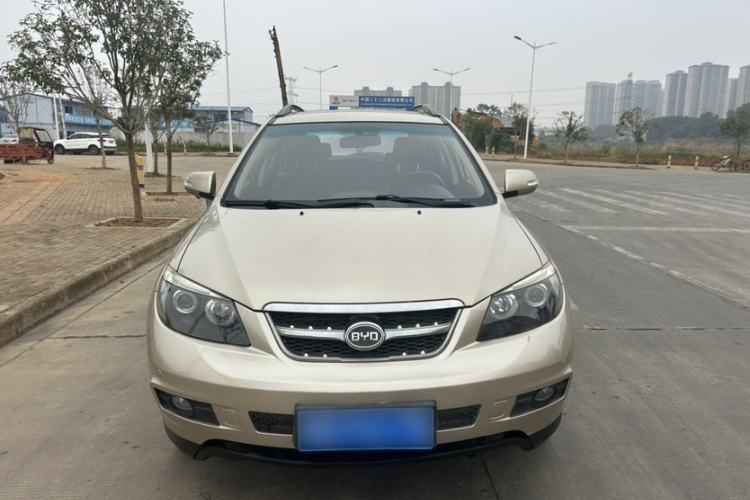 Used BYD S6 2014 2.4L Automatic Prestige 5-Seater Exterior 1