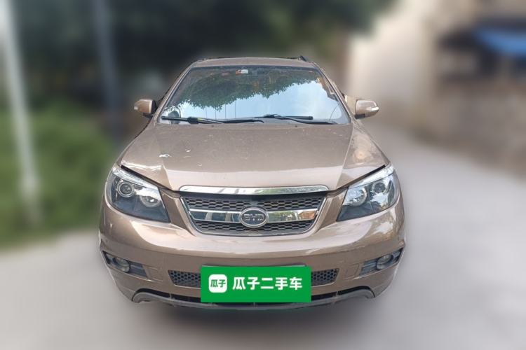 Used BYD S6 2014 1.5TI Manual Luxury 5-Seater Front