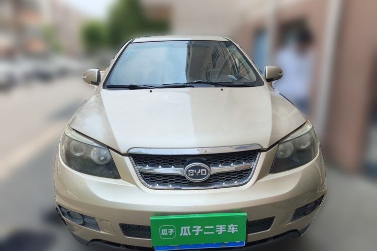 Used BYD S6 2014 2.0L Manual Luxury 5-Seater Front