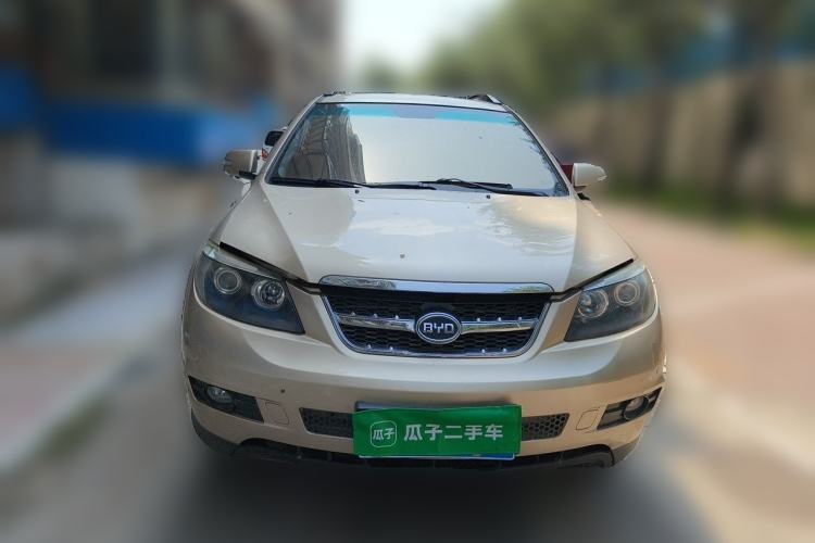 Used BYD S6 2014 2.4L Automatic Prestige 5-Seater Front