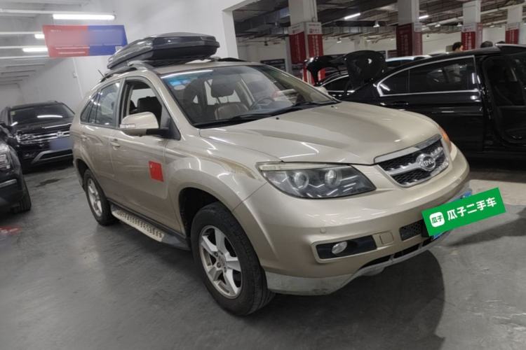 Used BYD S6 2014 2.4L Automatic Prestige 5-Seater Front Right 45 Deg