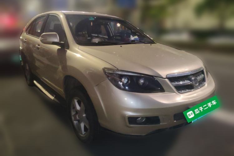 Used BYD S6 2014 2.0L Manual Luxury 5-Seater Front Right 45 Deg