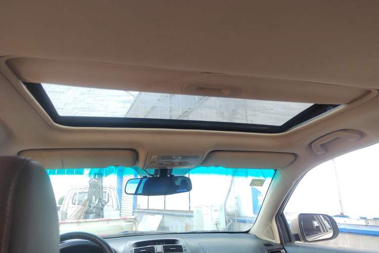 Used BYD S6 2014 2.4L Automatic Prestige 5-Seater Headliner