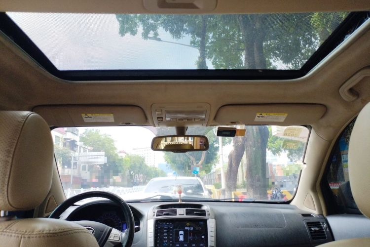 Used BYD S6 2014 2.0L Manual Luxury 5-Seater Headliner
