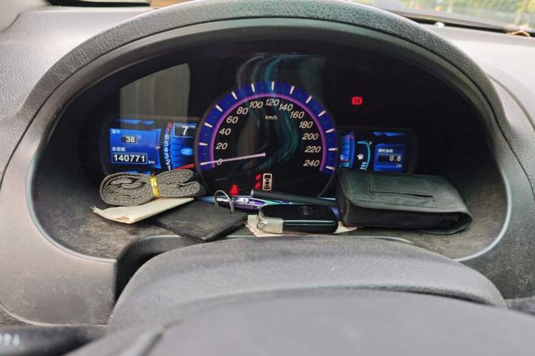 Used BYD S6 2014 2.0L Manual Luxury 5-Seater Instrument Cluster