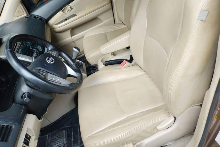 Used BYD S6 2014 2.0L Manual Luxury 5-Seater Left Front Seat