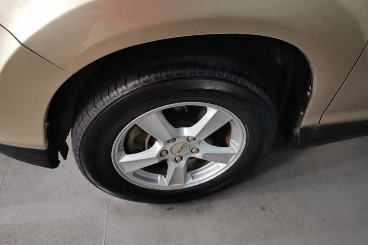 Used BYD S6 2014 1.5TI Manual Luxury 5-Seater Left Front Wheel Hub