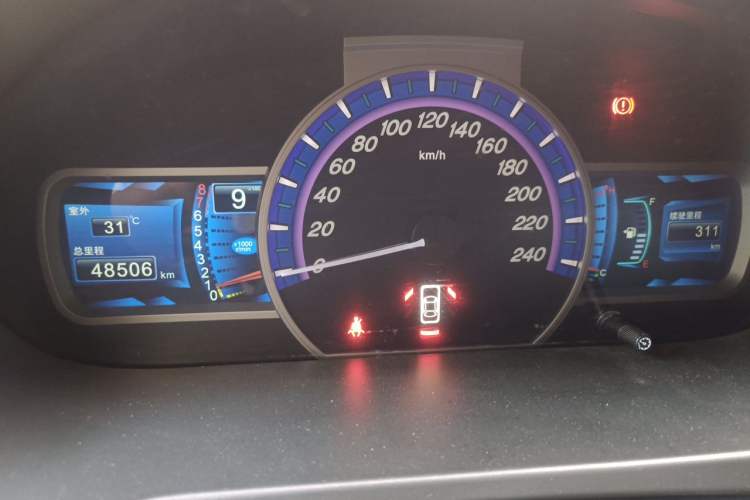 Used BYD S6 2014 1.5TI Manual Luxury 5-Seater Odometer Close Up