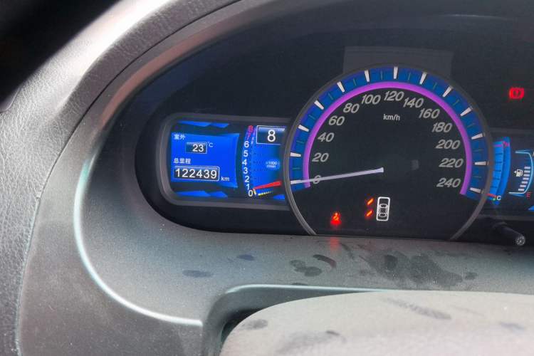 Used BYD S6 2014 1.5TI Manual Luxury 5-Seater Odometer Close Up