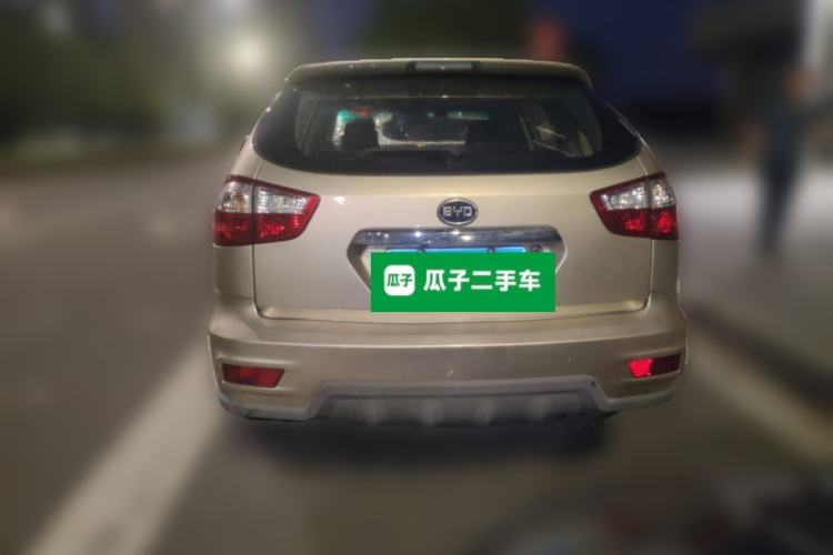 Used BYD S6 2014 2.0L Manual Luxury 5-Seater Rear