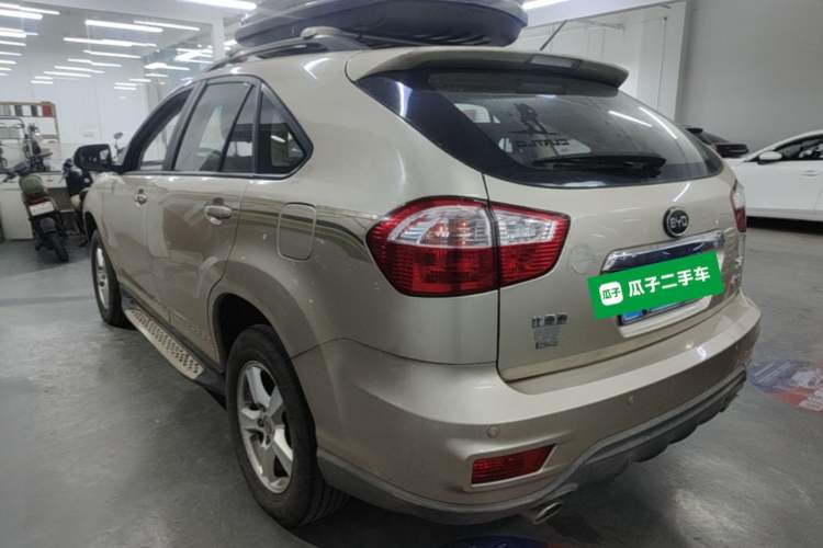 Used BYD S6 2014 2.4L Automatic Prestige 5-Seater Rear Left 45 Deg