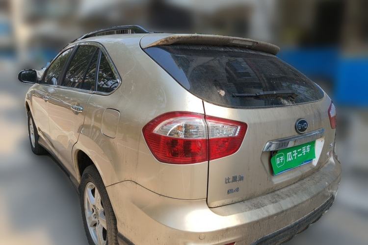 Used BYD S6 2014 2.4L Automatic Prestige 5-Seater Rear Left 45 Deg