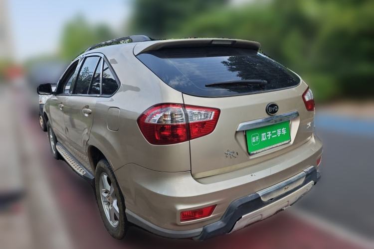 Used BYD S6 2014 2.0L Manual Luxury 5-Seater Rear Left 45 Deg