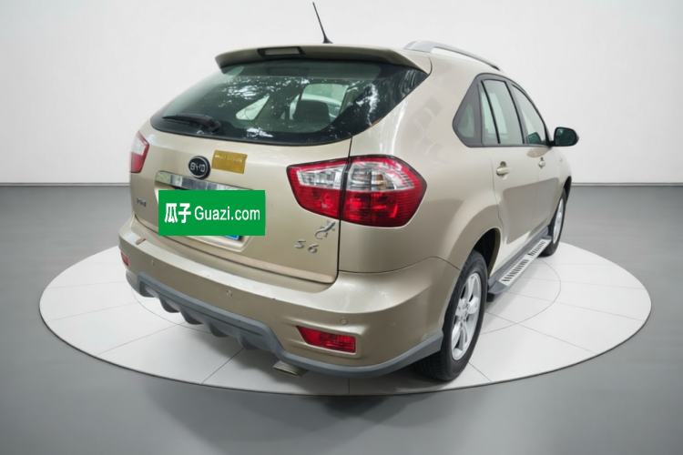 Used BYD S6 2014 2.0L Manual Luxury 5-Seater Rear Right 45 Deg