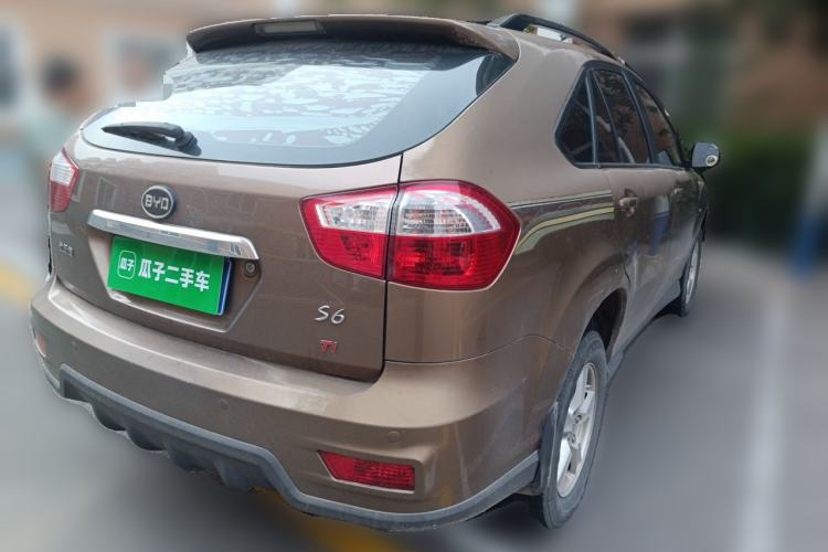 Used BYD S6 2014 1.5TI Manual Luxury 5-Seater Rear Right 45 Deg