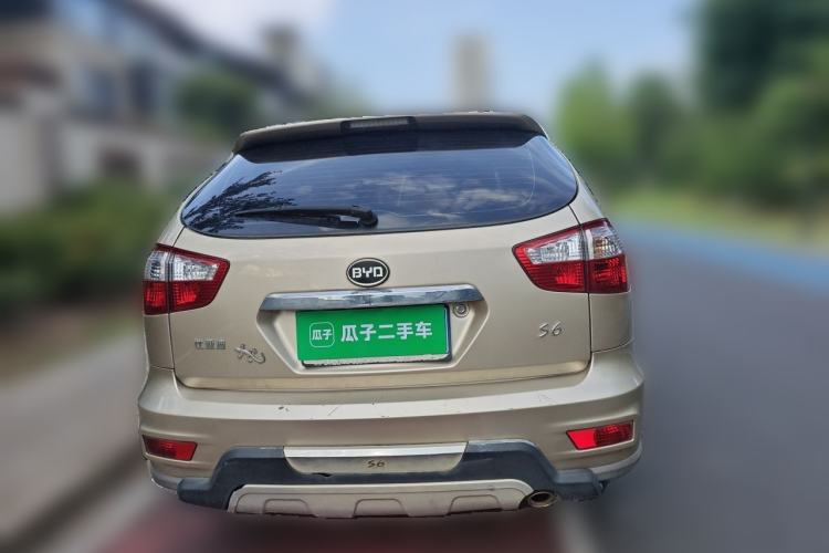 Used BYD S6 2014 2.0L Manual Luxury 5-Seater Rear