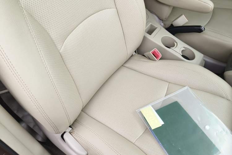 Used BYD S6 2014 2.0L Manual Elite Version 5 Seats Right Front Seat