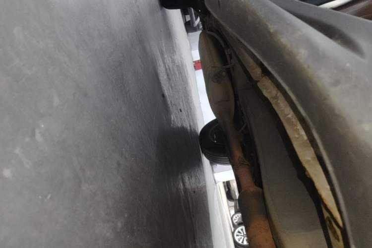 Used BYD S6 2014 2.4L Automatic Prestige 5-Seater Right Side Sill