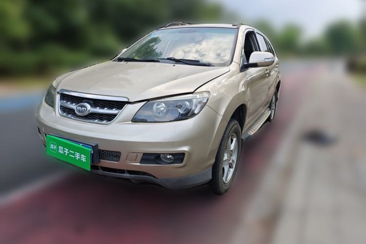 Used BYD S6 2014 2.0L Manual Luxury 5-Seater Guazi used car, China used car export, Used car for sale, Used cars, Cheapest cars for sale