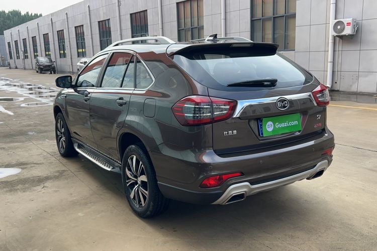 Used BYD S7 2017 2.0T Automatic Prestige Edition Exterior 6