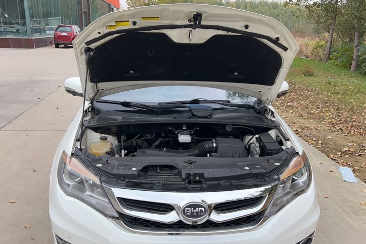 Used BYD S7 2016 2.0T Automatic Flagship Plus Engine Bay